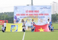 Tưng bừng Khai mạc Giải bóng đá nam “Mai vàng chào Xuân 2024” học sinh trường THCS Hoàng Mai