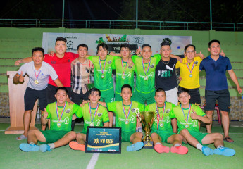 Mây Store FC vô địch giải bóng đá The Football House Members 2019 sau loạt đấu súng cân não.